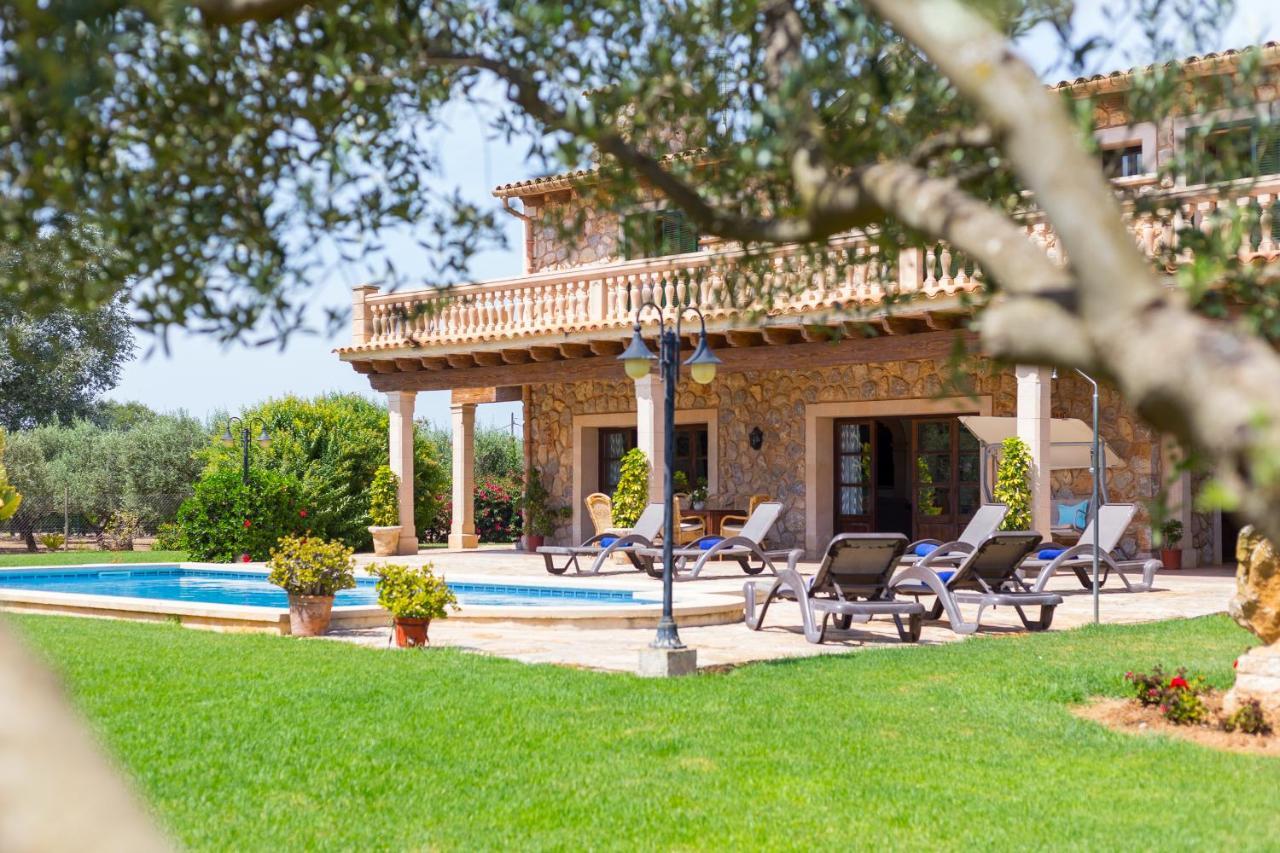 Villa Lagoon Sa Pobla Exteriör bild