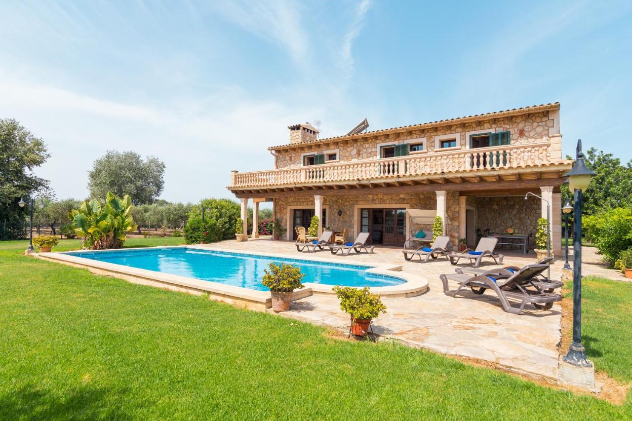 Villa Lagoon Sa Pobla Exteriör bild