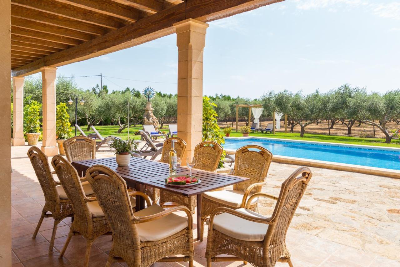 Villa Lagoon Sa Pobla Exteriör bild